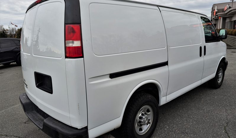 2015 Chevrolet Express 2500 full