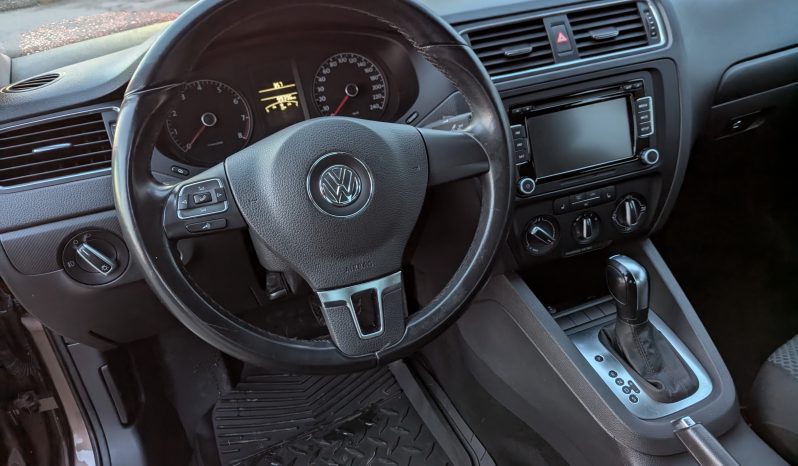 2011 Volkswagen Jetta full