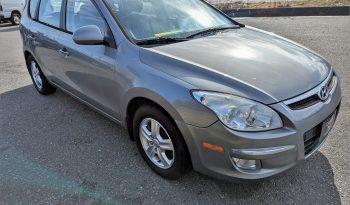 2011 Hyundai Elantra Touring full