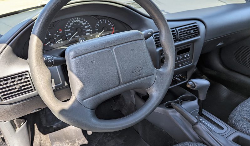 2002 Chevrolet Camaro full