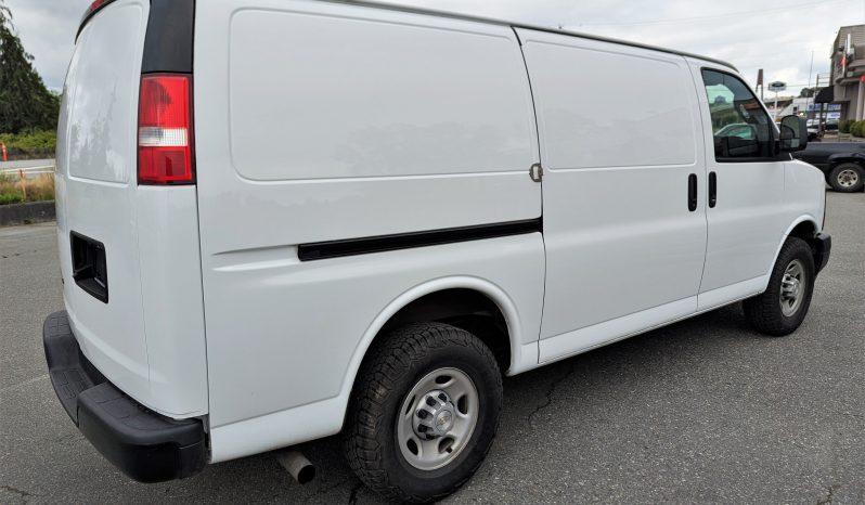 2017 Chevrolet Express 2500 full