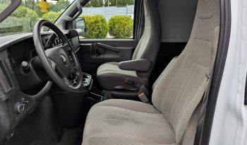 2017 Chevrolet Express 2500 full