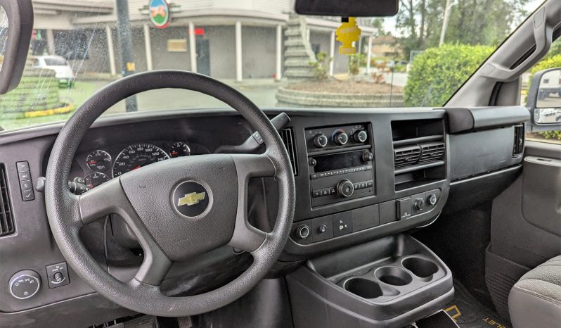 2017 Chevrolet Express 2500 full