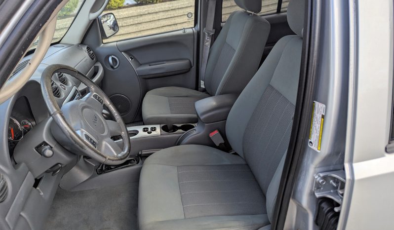 2005 Jeep Liberty full