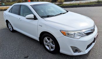 2014 Toyota Camry Hybrid full