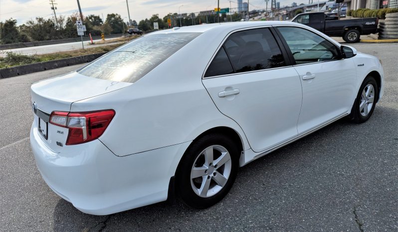 2014 Toyota Camry Hybrid full