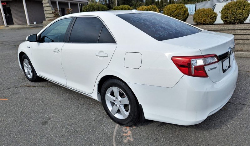 2014 Toyota Camry Hybrid full