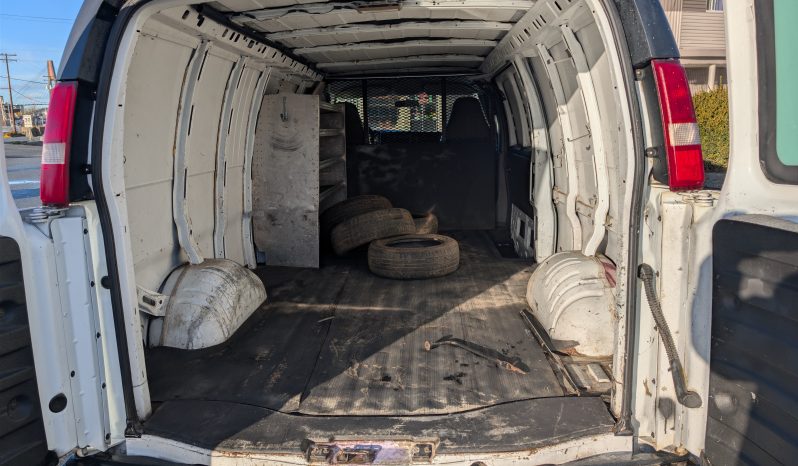 2004 Chevrolet Express 2500 Extended full