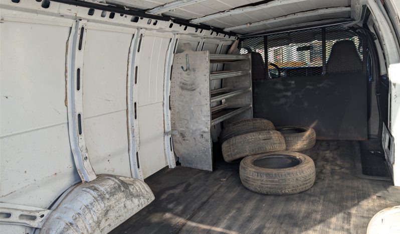 2004 Chevrolet Express 2500 Extended full